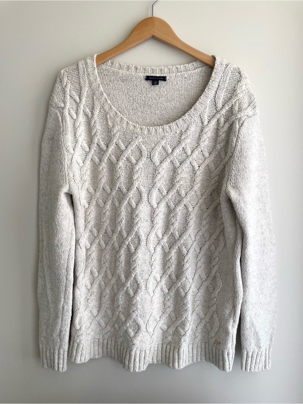 Tommy Hilfiger Cable Knit Scoop Neck Casual Fall Winter Sweater